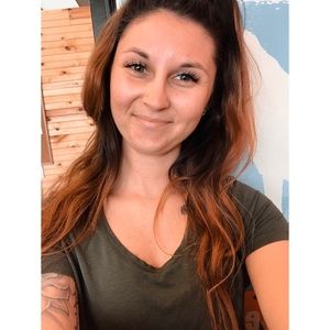 Meet your Posher, Stephanie